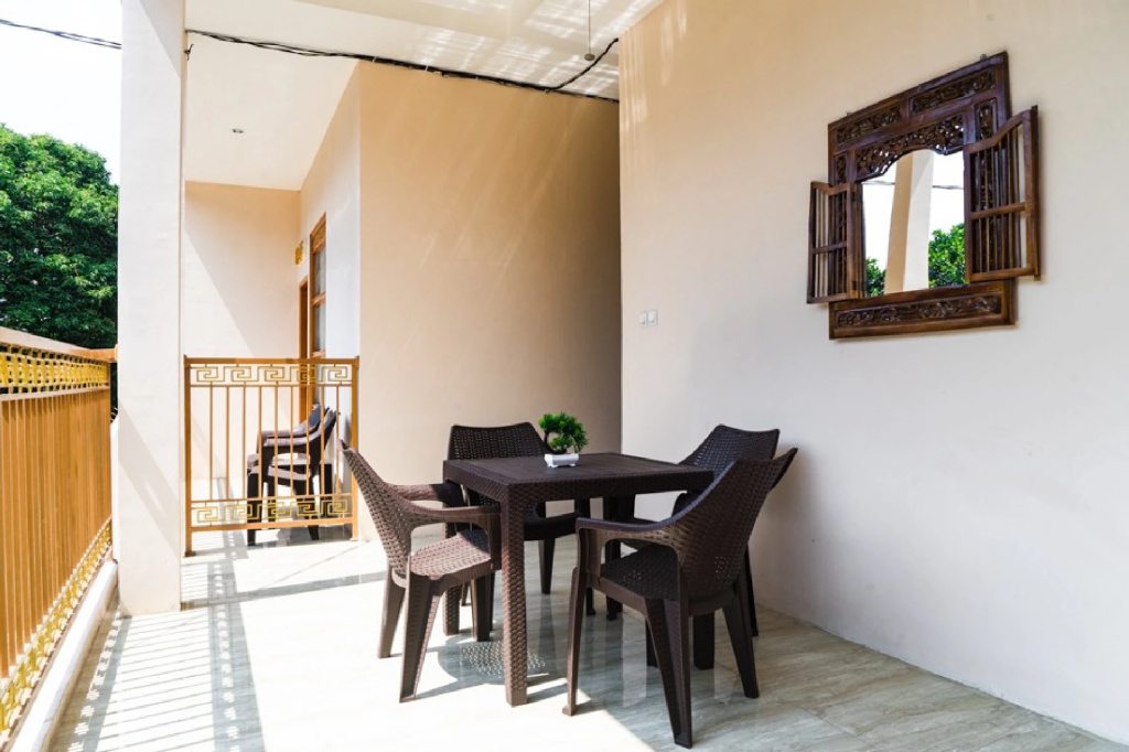 RedDoorz near Cipinang Indah Mall