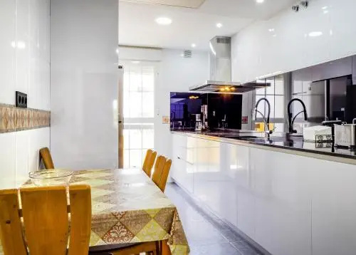 Cubo's Apartamento 1/A Arenas de Marbella