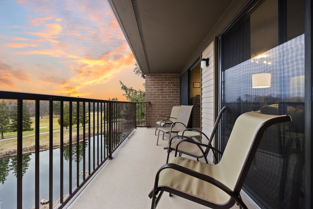 Newly Updated Lakeview Golf Retreat 1bdr Condo Resort 5057