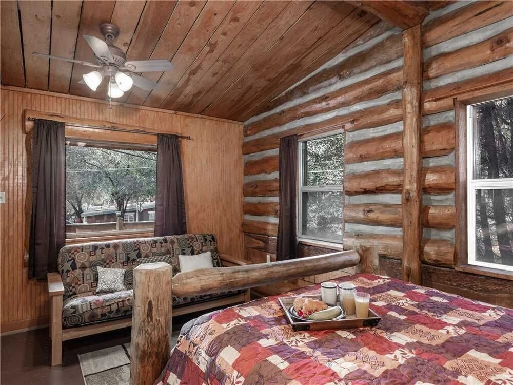 Three Bears, 7 Bedrooms, Deck, Fireplace, Midtown, Grill, Sleeps 22