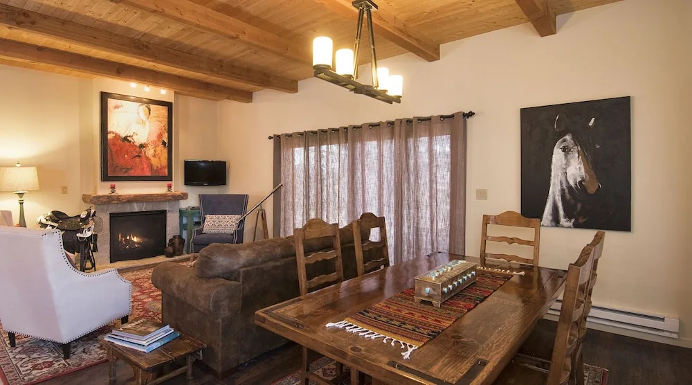 Abiquiu Inn