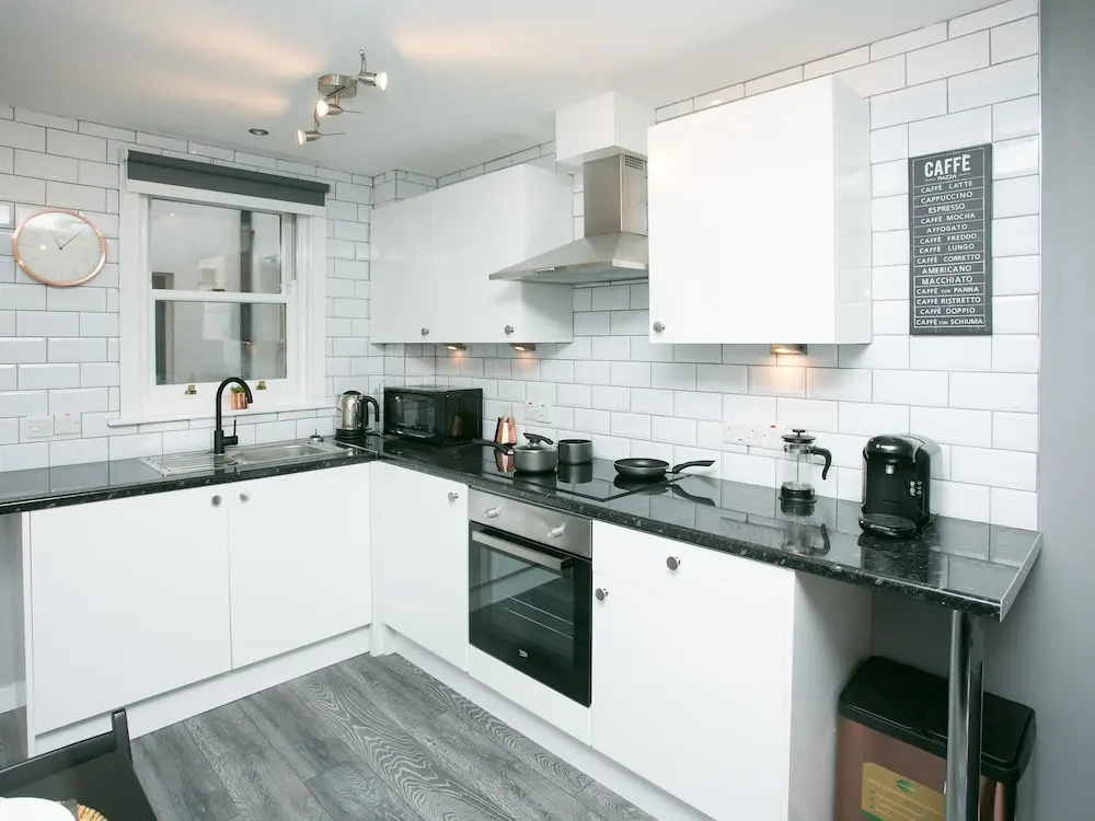Malone Place Apartment