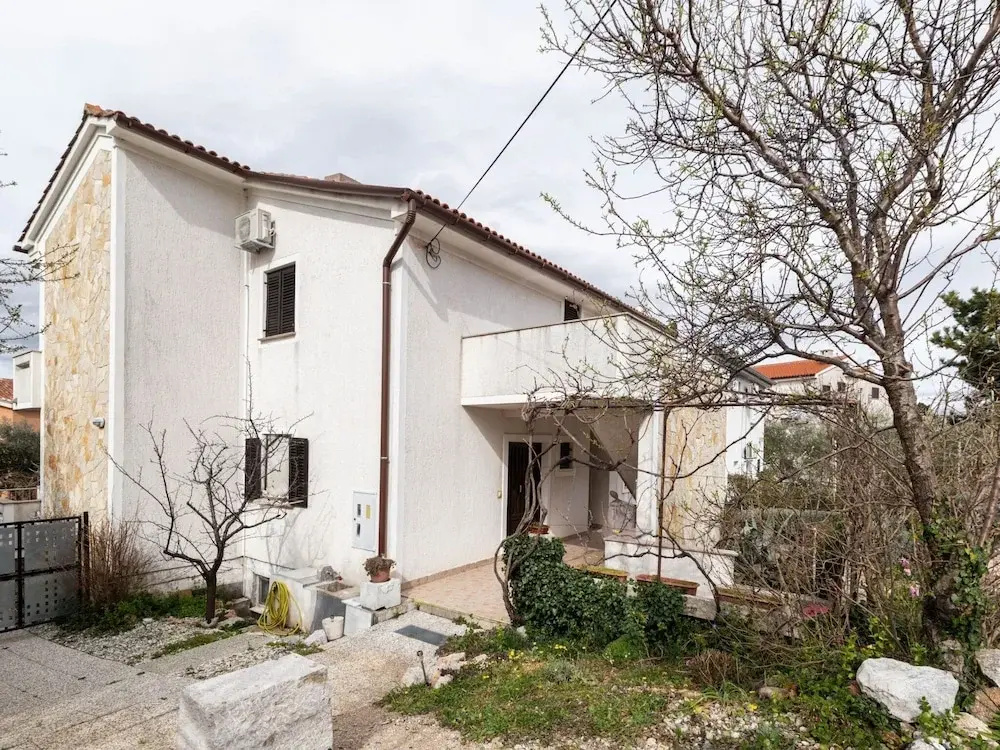 Modern Apartment in Punat With Balcony