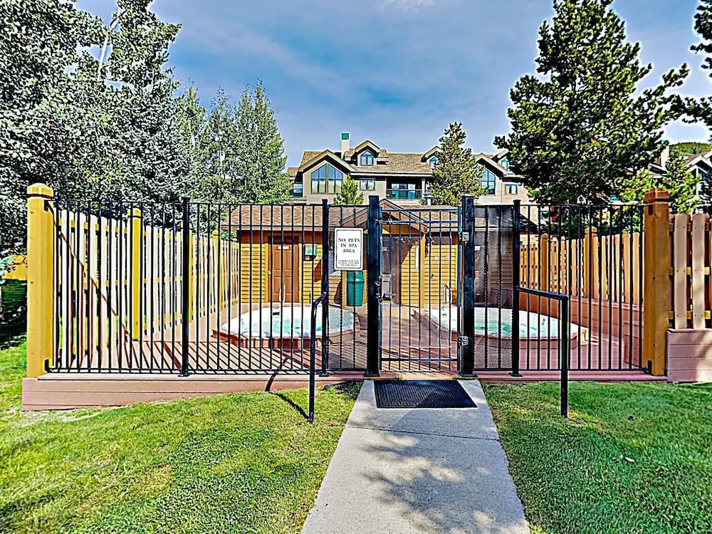 Snake River Village #20 2 Bedrooms 2 Bathrooms Townhouse