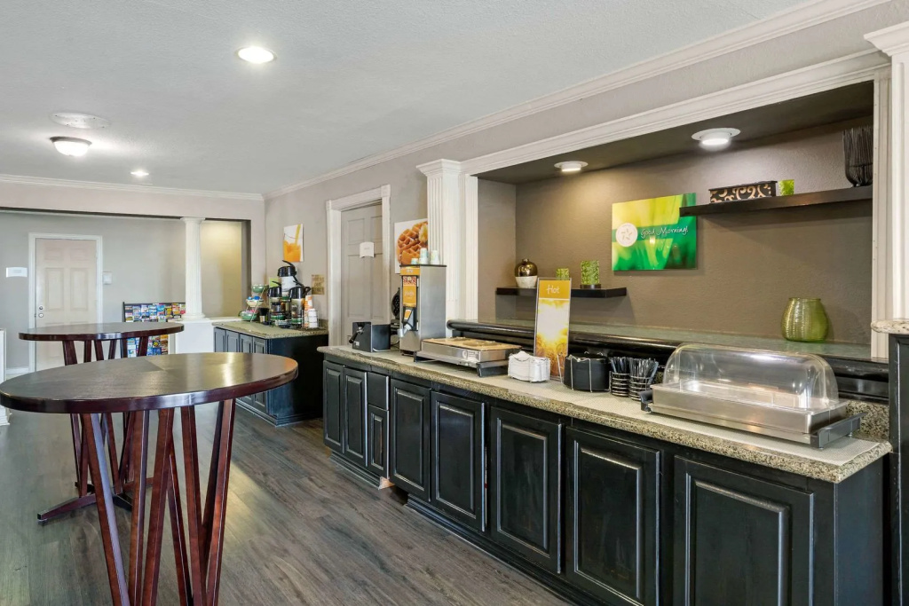 Quality Inn & Suites Weatherford