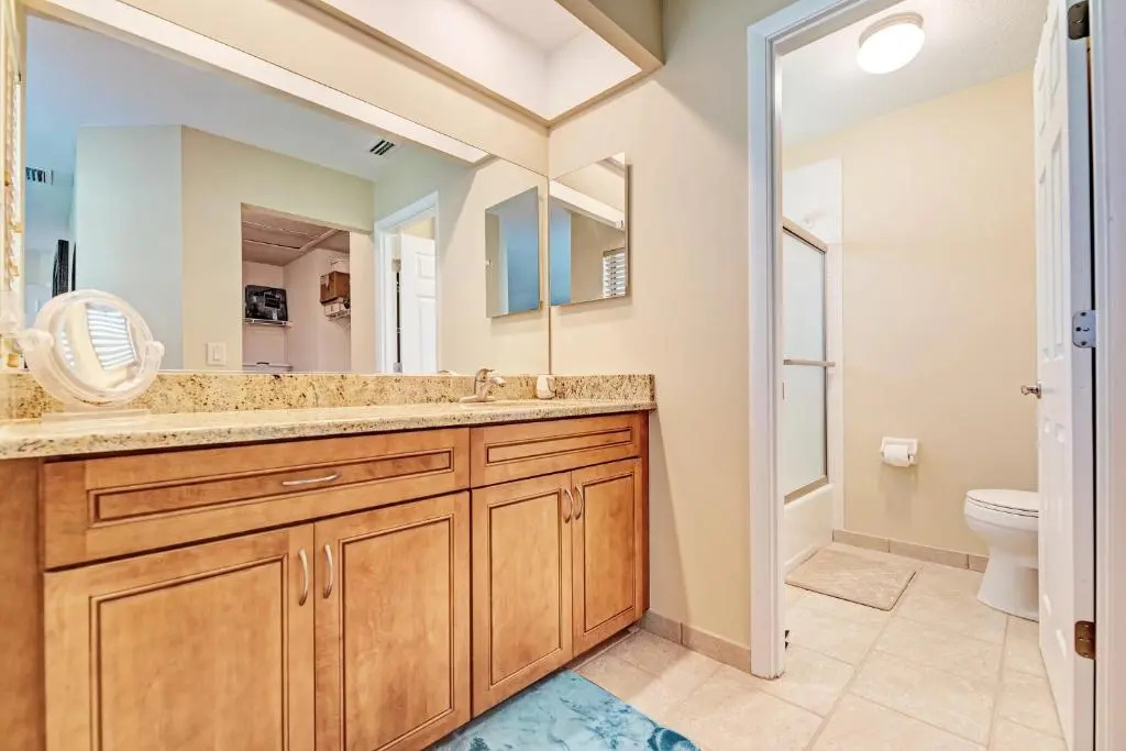 Village des Pins 3645, 2 Bedrooms, Pool Access, WiFi, Hot Tub, Sleeps 4