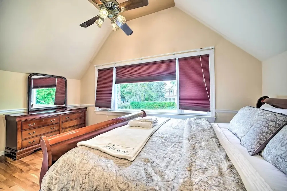 Pet-friendly Latham Retreat ~ 7 Mi to Albany!