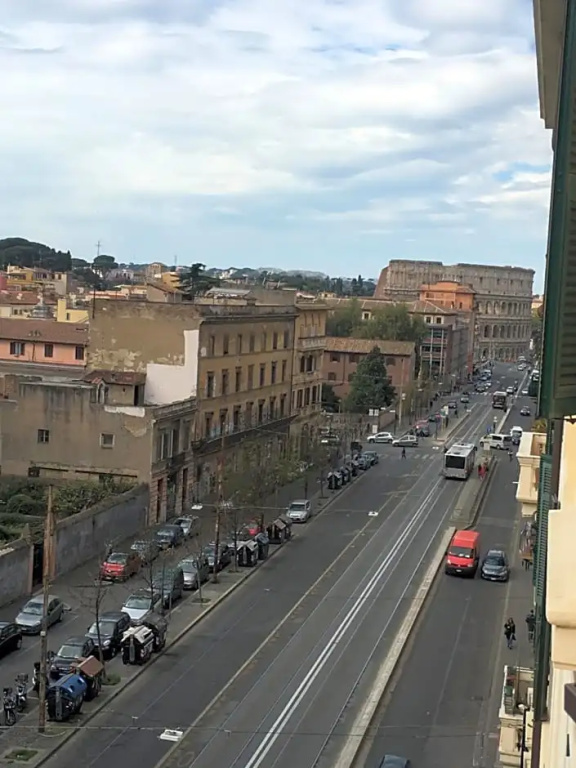 La finestra sul Colosseo B&B 1