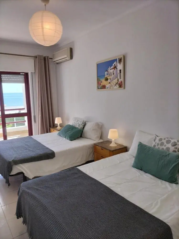Mar Viva In Quarteira