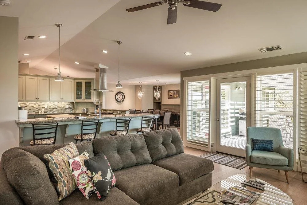 Greenwood 4 Br home by RedAwning