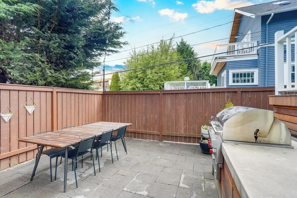 3 Mi to Dtwn Seattle: Queen Anne Apartment!