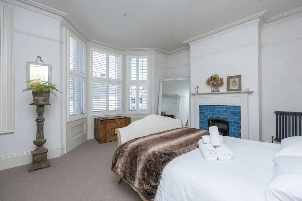 Host Stay The Walpole House