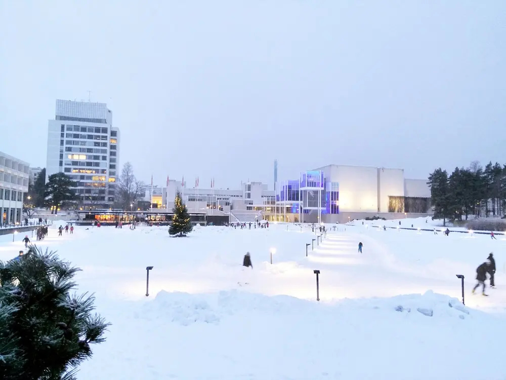 Kirjokansi Tapiola
