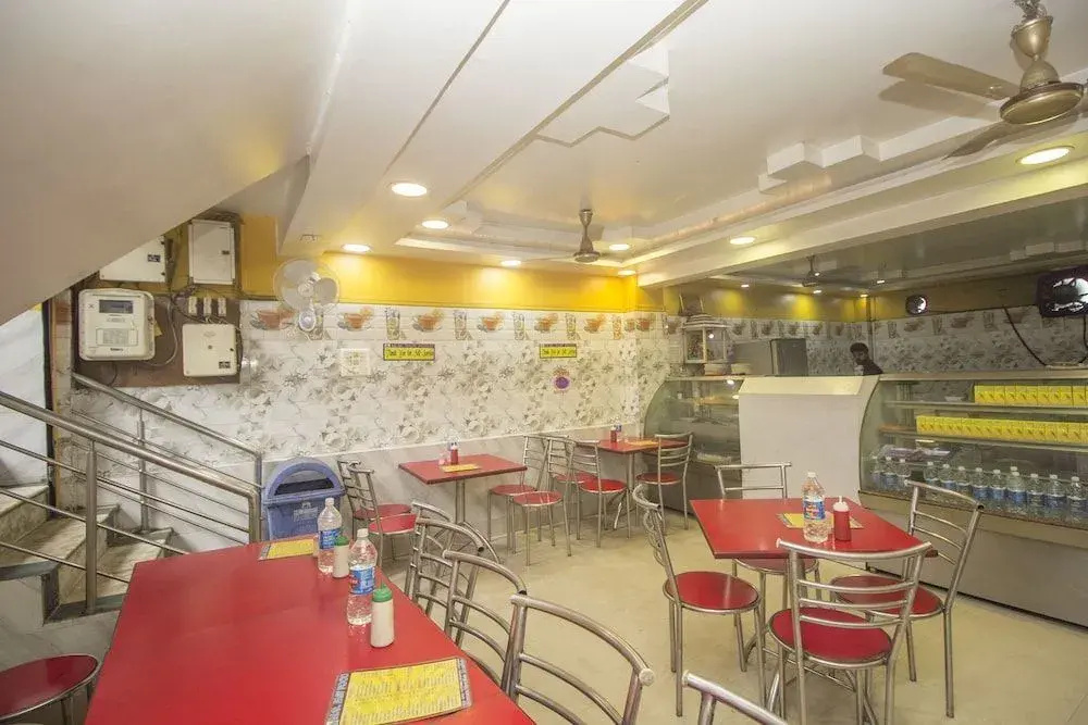 Hotel Sarojini Palace by OYO Rooms