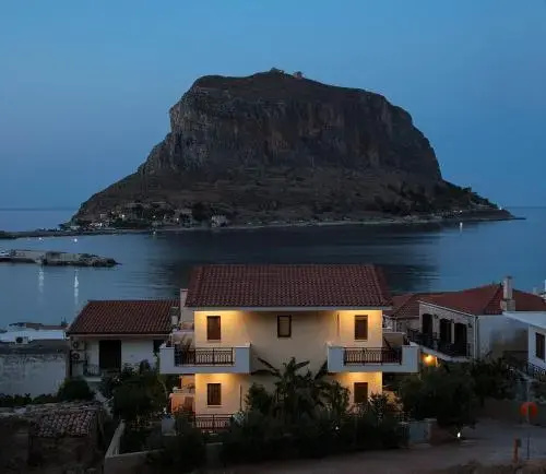Guest House 4 Stars Gefira