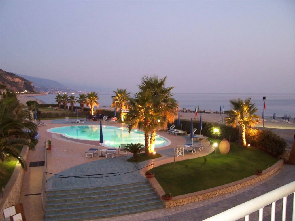 Meridian Hotel