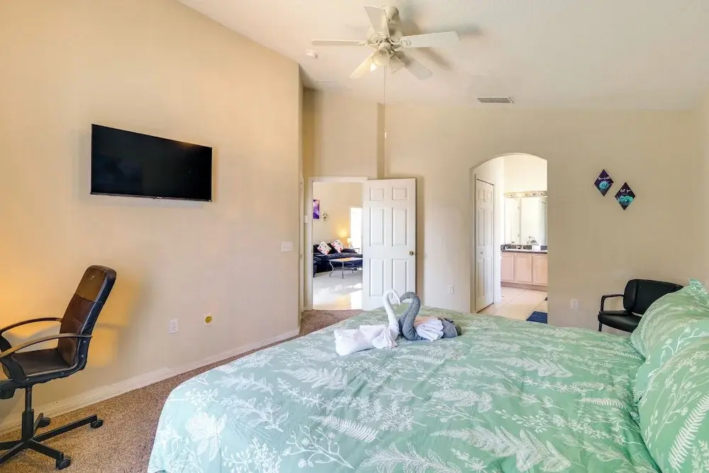 11 Mi to Disney! Family-friendly Gem w/ Hot Tub