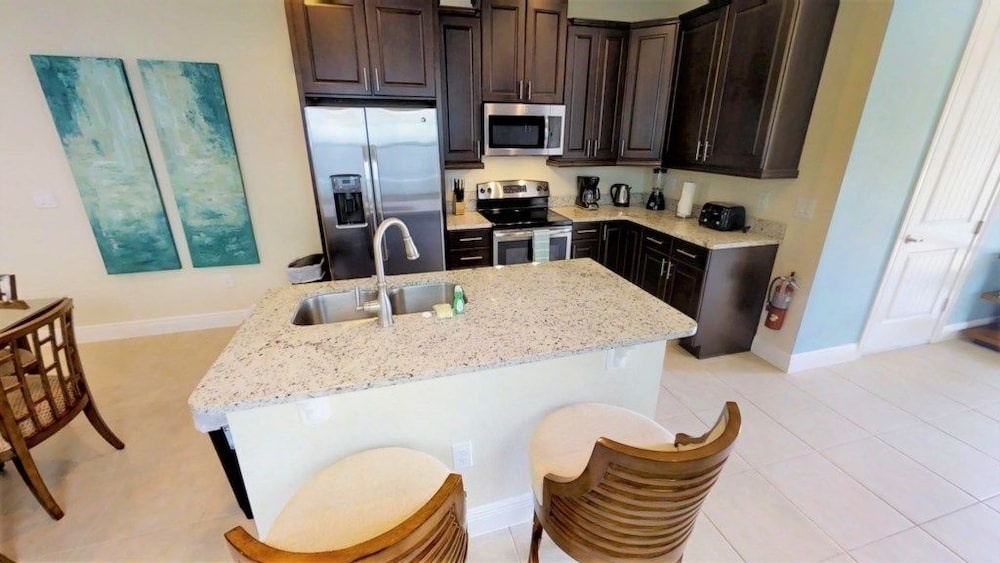 ACO PREMIUM – 8Bd with Private Pool and Spa (1756)
