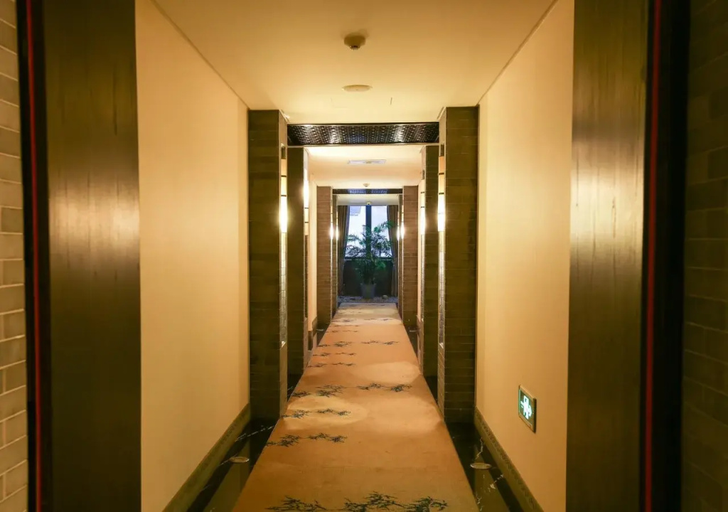Hovle Mansion Club & Hotel
