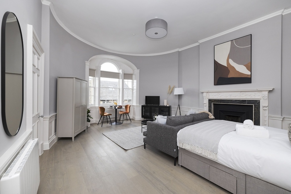 JOIVY Statement Studio On Historic George Street
