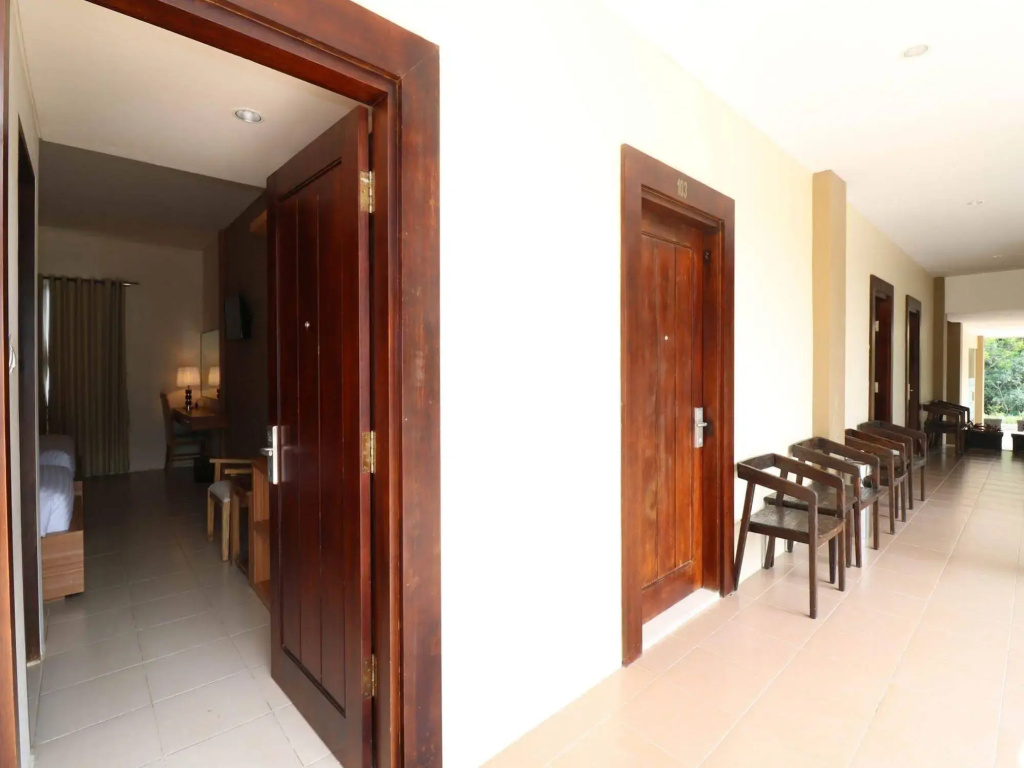 NIDA Rooms Tugu Railway Station