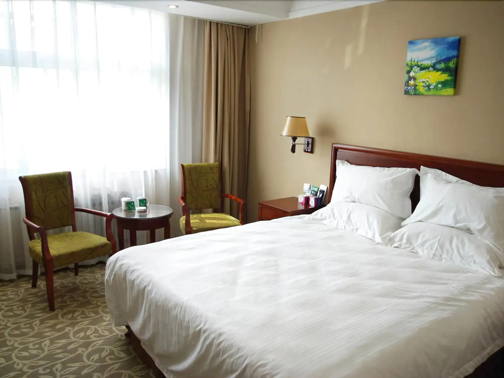 GreenTree Inn ShanDong Heze Huaying Road Express Hotel