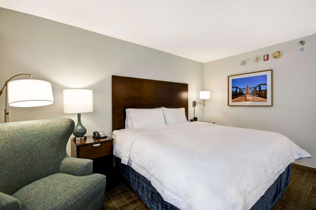 Hampton Inn Chicago-Naperville