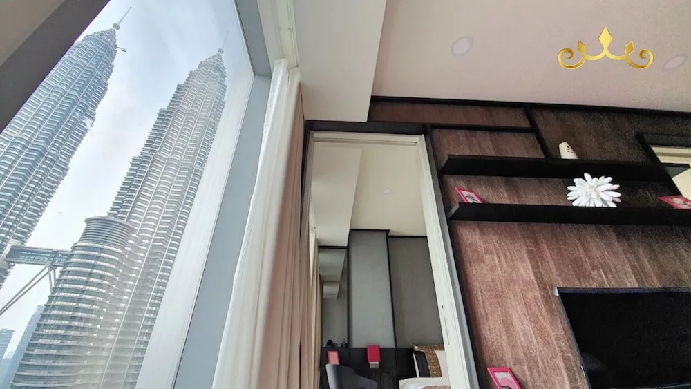 Tropicana The Residence KLCC Golden Crown
