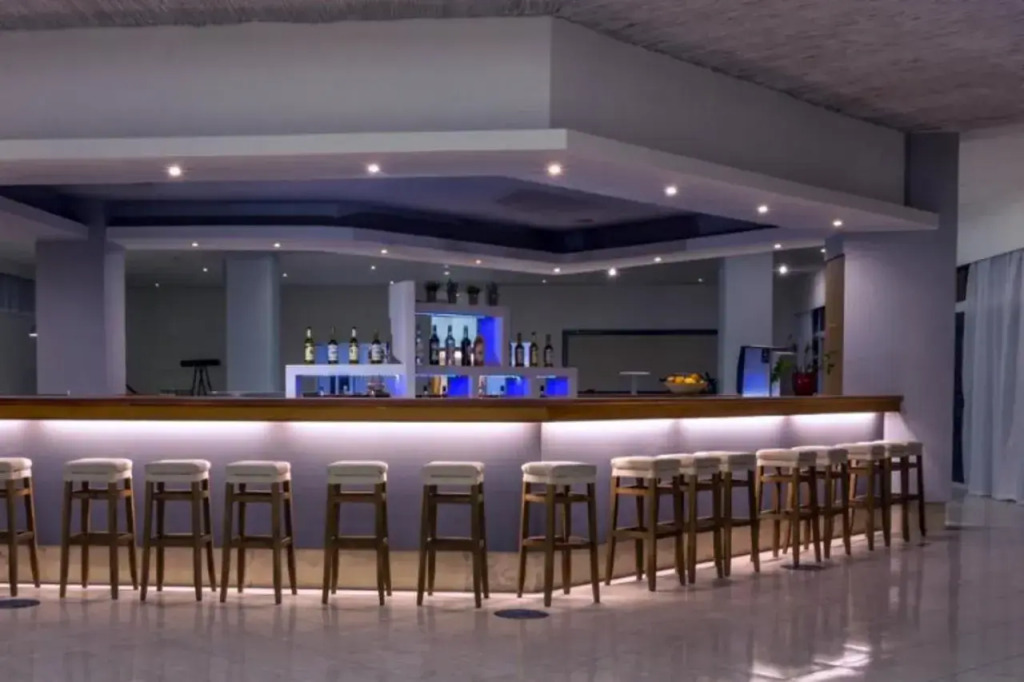 Отель Amira Rhodes