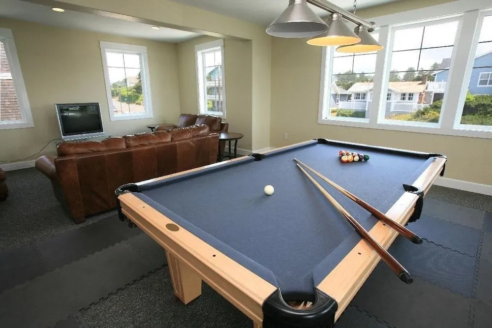 Keystone Vacation Rentals - Pacific Escape Condo