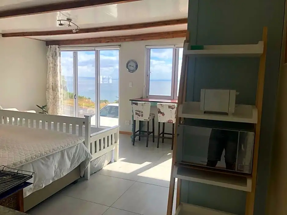 Blue Bay Studio Bayview