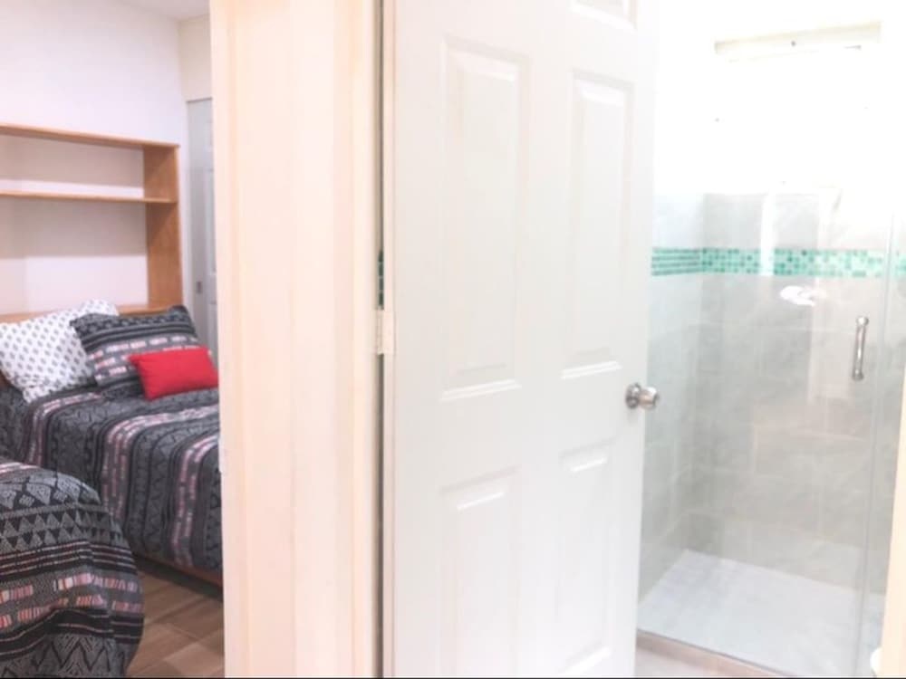 House for 6 People Comfortable and Economical