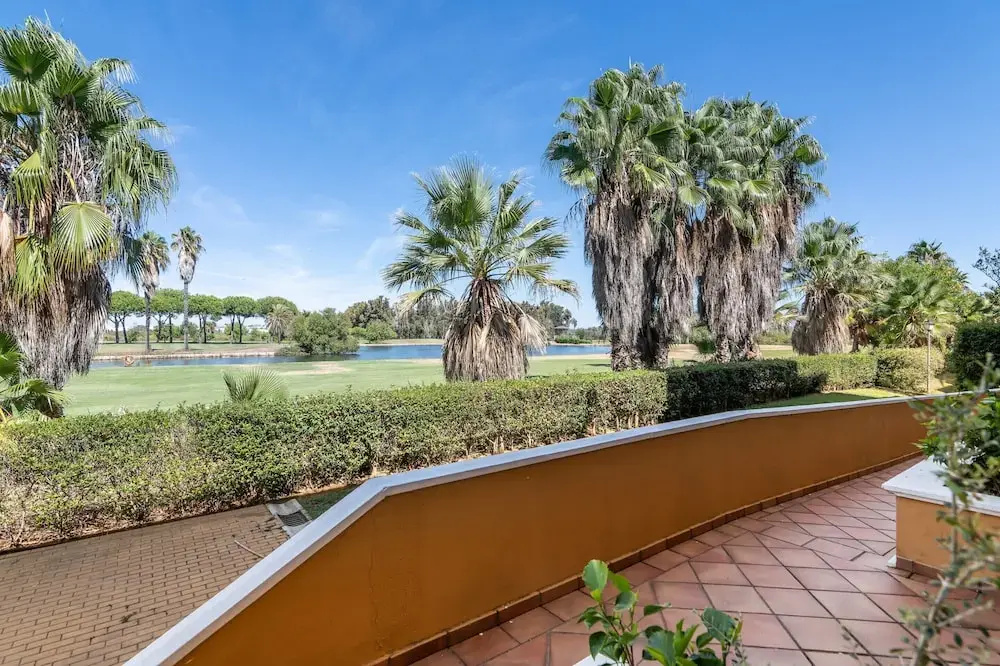 Apartment Next to Golf Course