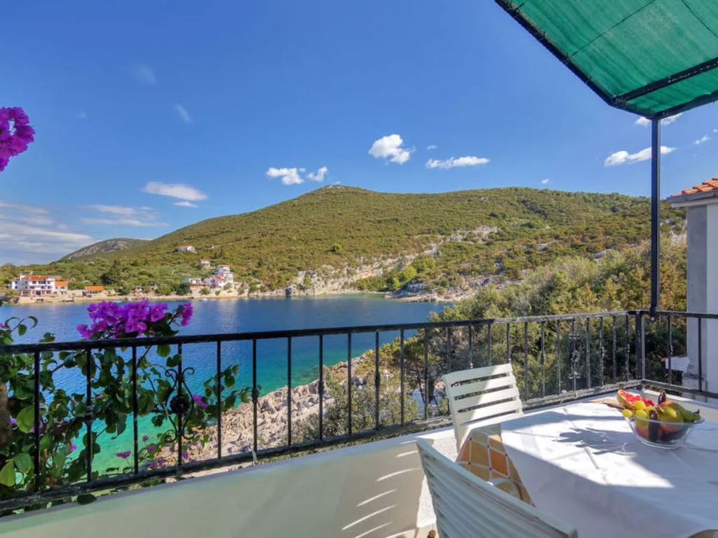 Apartment Rubin Hvar/Pokrivenik 10504