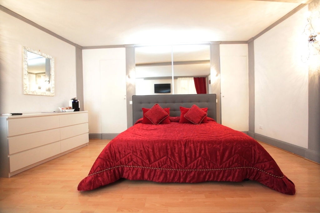 Luxury Fashion Suites