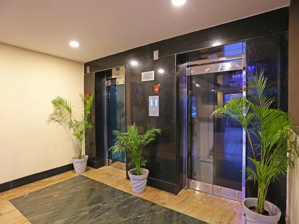 OYO Flagship 060 Near Railway Station