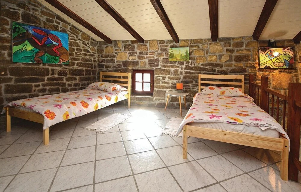 Lovely Home In Gracisce