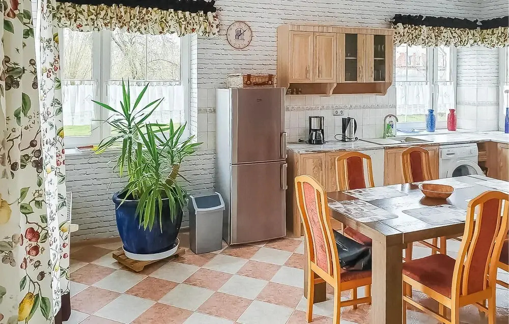 3 Bedroom Awesome Home In Postomino