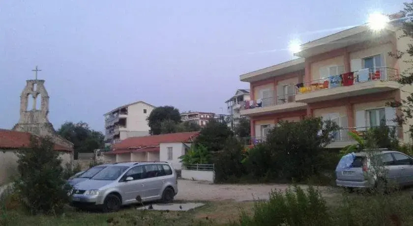 Oasis Drymades Hotel