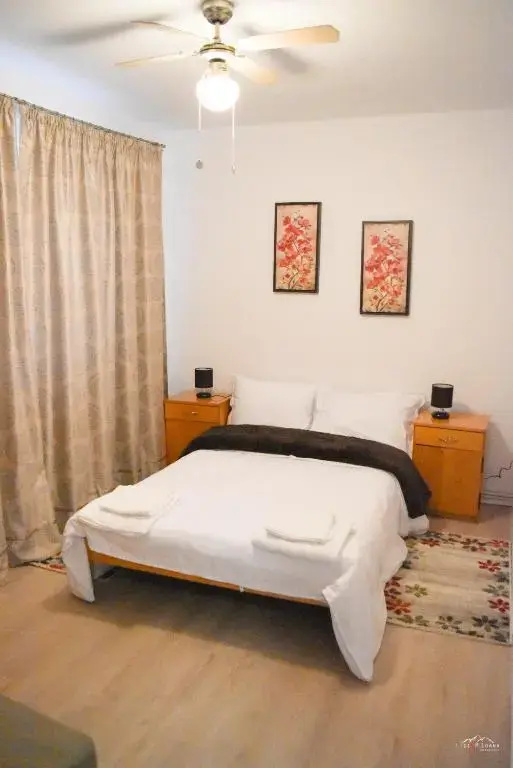 Spacious and cozy 3BD+Terrace Couples Apartment
