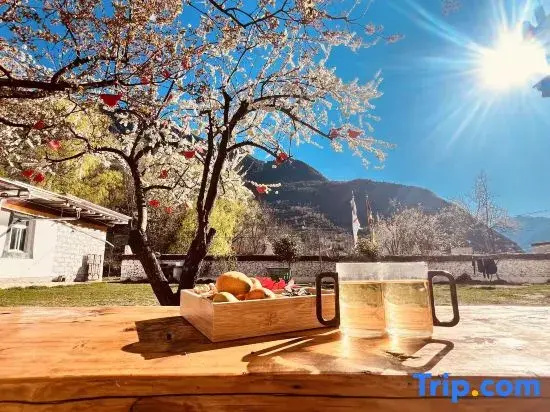 Xisa Mountain Homestay (Zhonglu Village)