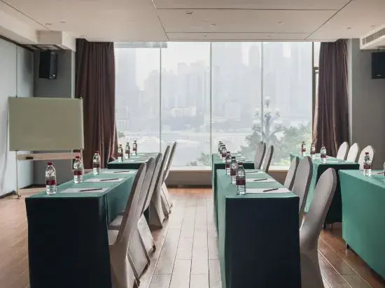 Starway Hotel (Chongqing Nanbin Road)