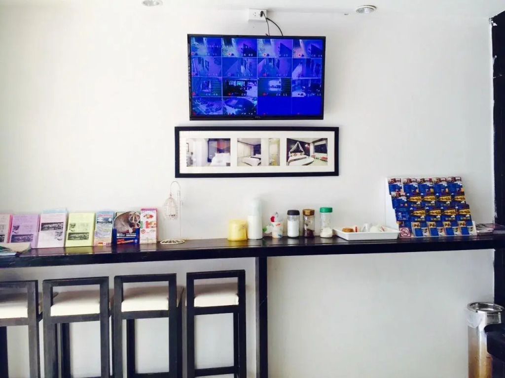 The Bird Cage Patong Guesthouse