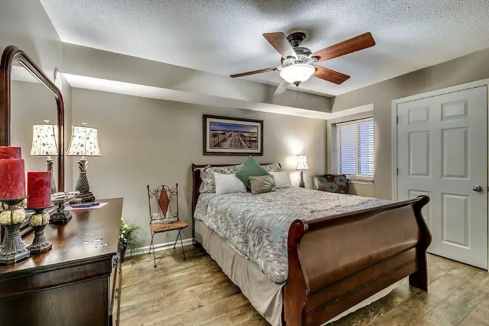 South Shore Villas - 602 by RedAwning