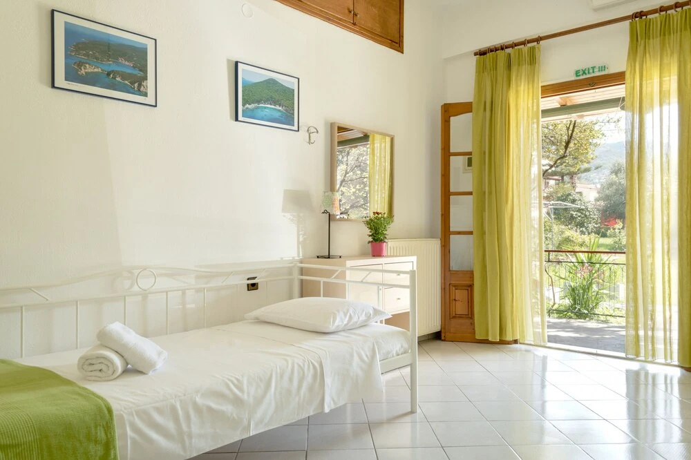 Angeliki Cozy Apartment by Konnect, centrally located in Syvota
