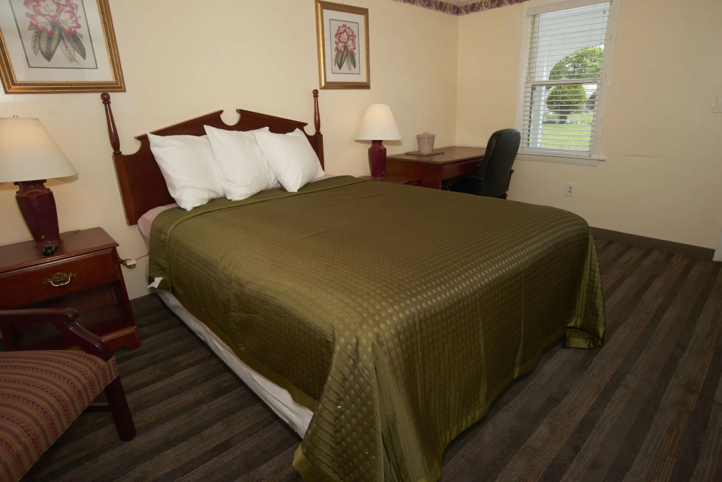 Knights Inn  Centerville MA
