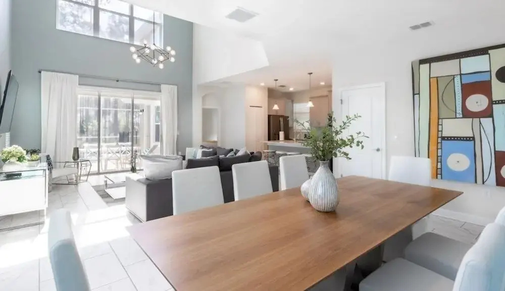 Beautiful 5 Bed Villa with Game Room and Pool