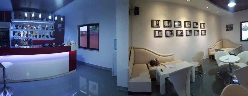 Hostel Grande House