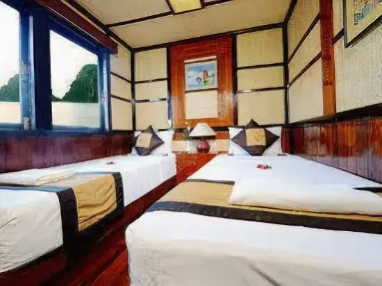 Imperial Junk Halong