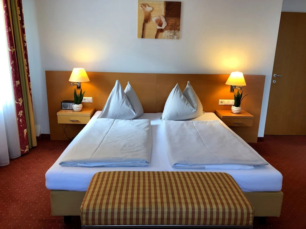 RoomRent55